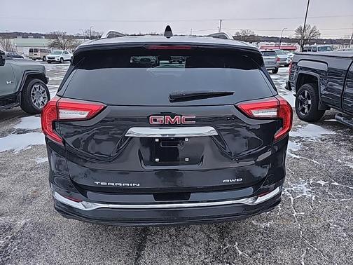 2022 GMC Terrain Denali