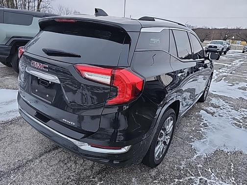 2022 GMC Terrain Denali