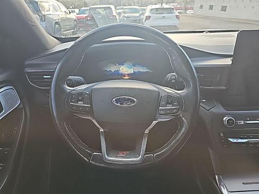 Black 2020 Ford Explorer ST