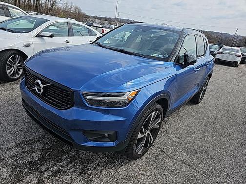 2020 Volvo XC40 T5 R-Design