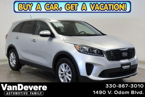 Sparkling Silver 2019 Kia Sorento LX
