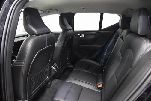 2023 Volvo XC40 B5 Core