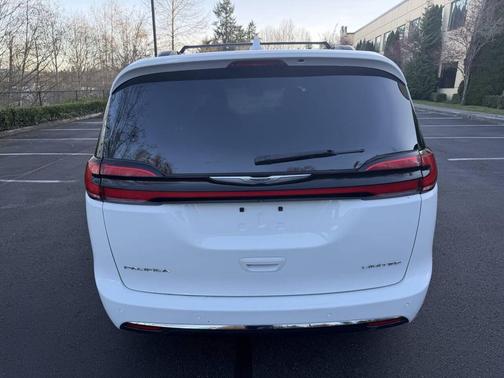 2022 Chrysler Pacifica Limited