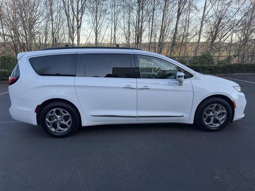 2022 Chrysler Pacifica Limited