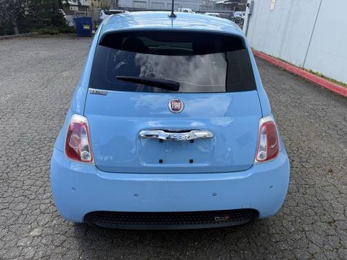 Nero Puro (Straight Black) 2015 FIAT 500e Battery Electric