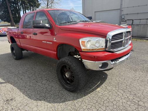 Red 2006 Dodge Ram 2500 SLT Mega Cab