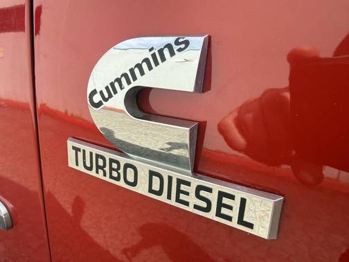 Red 2006 Dodge Ram 2500 SLT Mega Cab