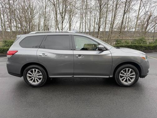 2015 Nissan Pathfinder SV