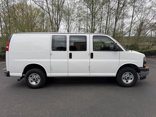 2024 GMC Savana 2500 Work Van