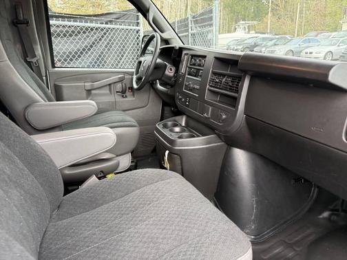 2024 GMC Savana 2500 Work Van