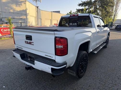 Summit White 2017 GMC Sierra 2500 Denali