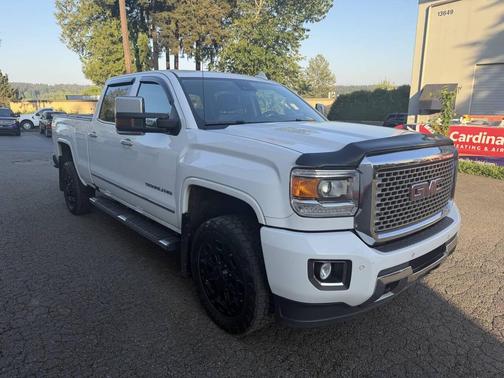Summit White 2017 GMC Sierra 2500 Denali