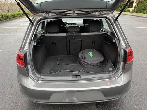 2016 Volkswagen e-Golf SE