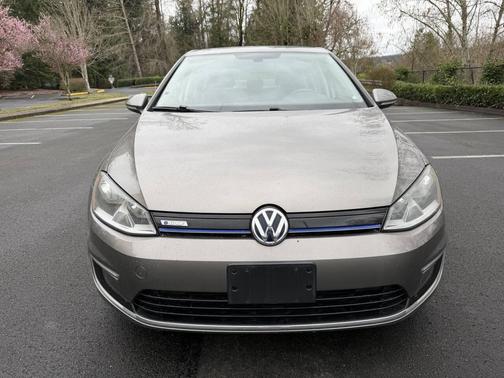 2016 Volkswagen e-Golf SE