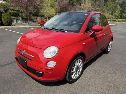 Red 2014 FIAT 500 Pop