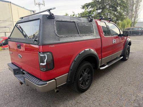 Red 2004 Ford F-150 Lariat SuperCab