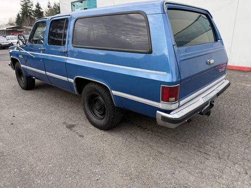 1988 GMC Suburban R2500 4dr SUV