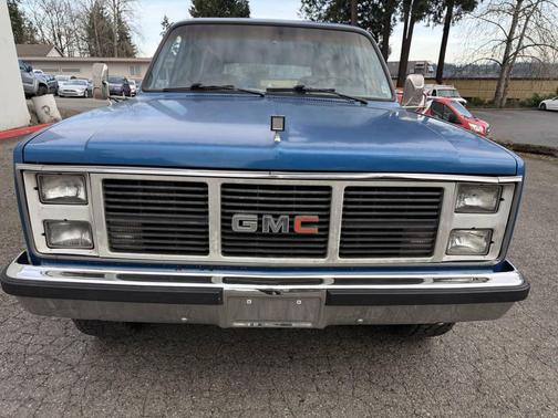 1988 GMC Suburban R2500 4dr SUV