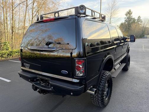 2004 Ford Excursion Limited