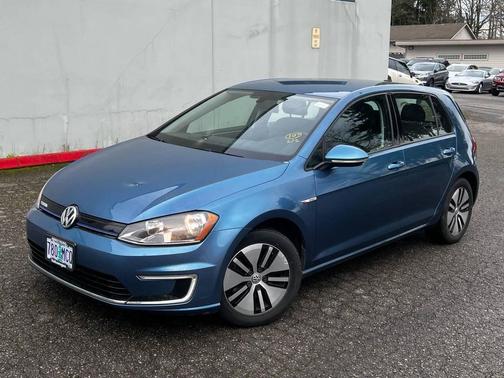 2016 Volkswagen e-Golf SE