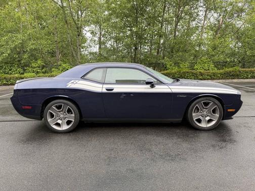 Jazz Blue Pearlcoat 2013 Dodge Challenger R/T