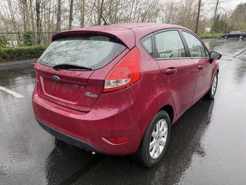 2011 Ford Fiesta SE 4dr Hatchback
