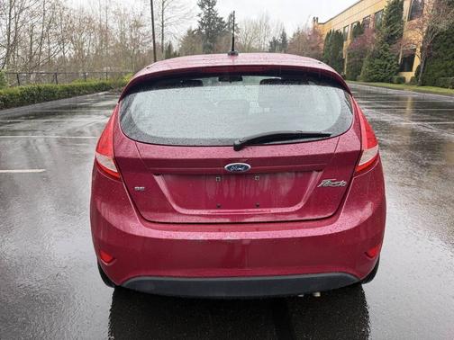 2011 Ford Fiesta SE 4dr Hatchback