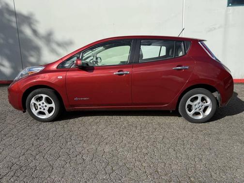 2012 Nissan Leaf SL