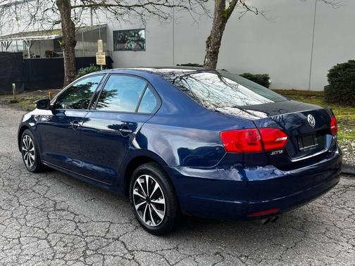 2011 Volkswagen Jetta SE