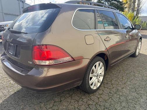 2012 Volkswagen Jetta SportWagen TDI