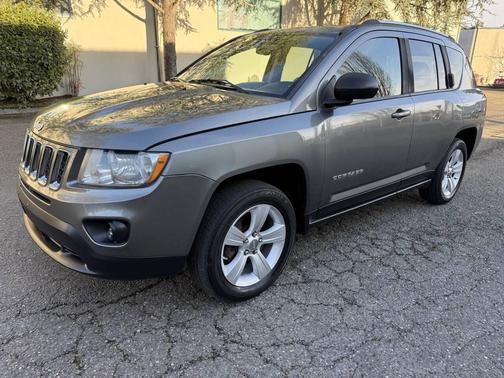 2012 Jeep Compass Sport