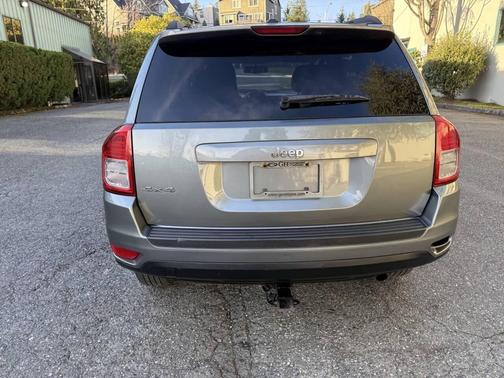 2012 Jeep Compass Sport