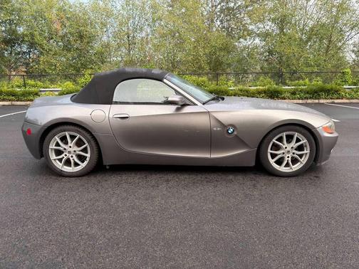 2004 BMW Z4 2.5i Roadster