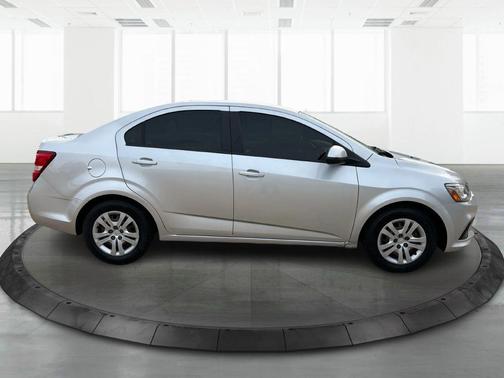 2017 Chevrolet Sonic LS