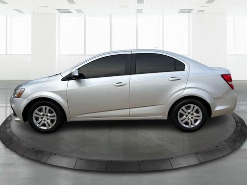 2017 Chevrolet Sonic LS