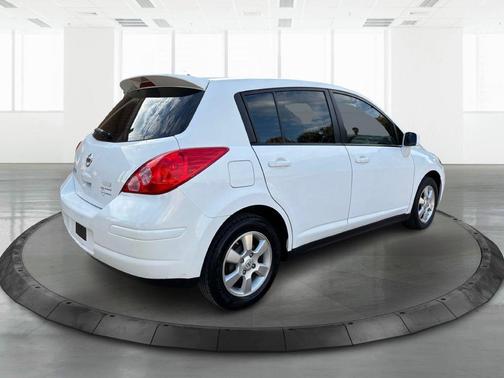 2012 Nissan Versa 1.8 S