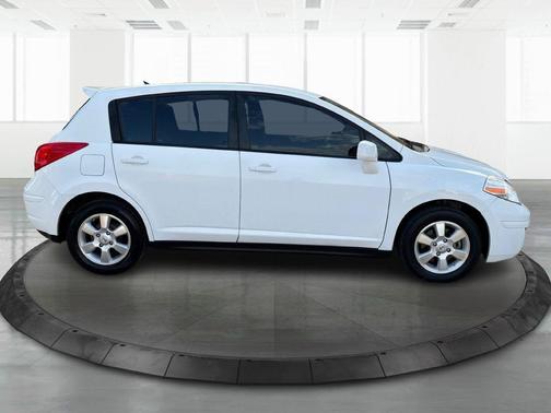 2012 Nissan Versa 1.8 S