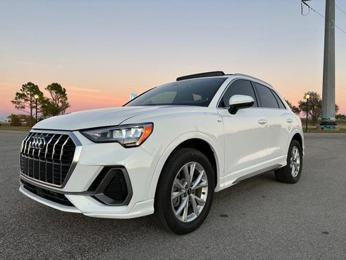2021 Audi Q3 45 S line Premium