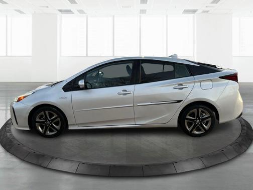 2020 Toyota Prius XLE