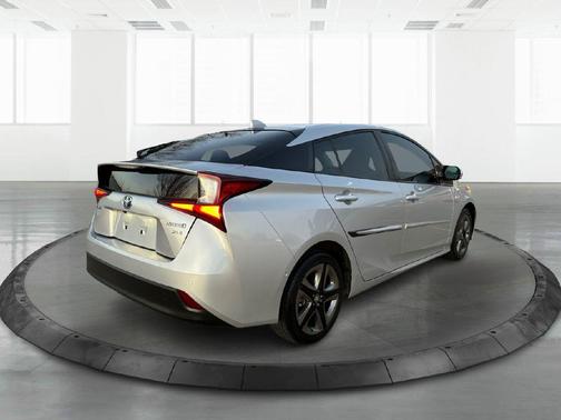 2020 Toyota Prius XLE