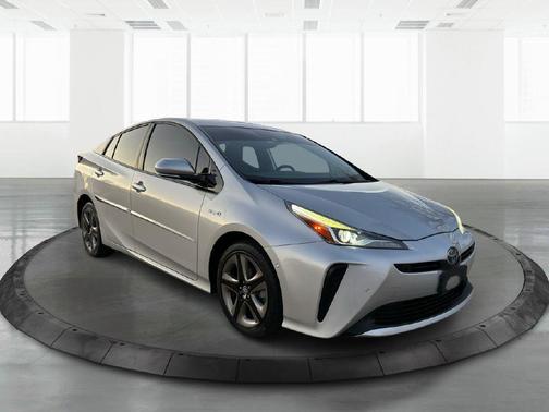 2020 Toyota Prius XLE