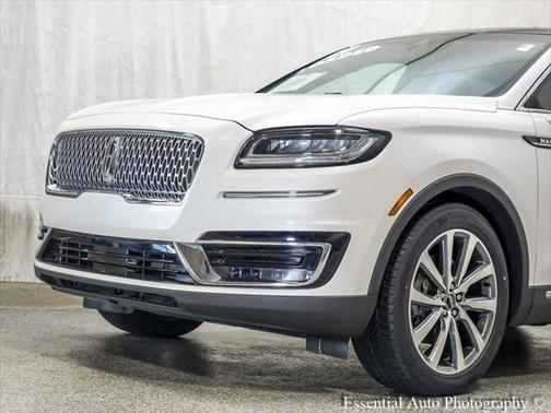 2019 Lincoln Nautilus Select