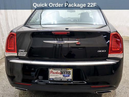 2016 Chrysler 300 Limited