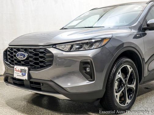 Carbonized Gray Metallic 2025 Ford Escape ST-Line Select