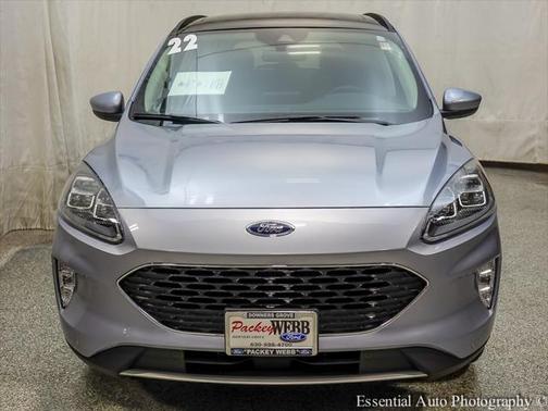 2022 Ford Escape Titanium