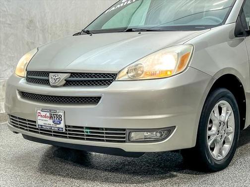 2004 Toyota Sienna XLE