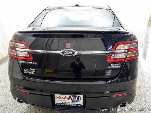 2016 Ford Taurus SEL
