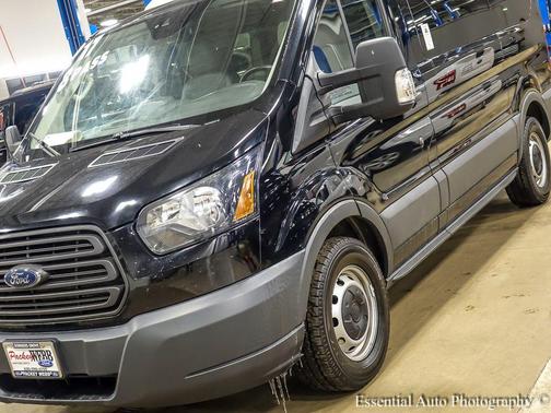 2017 Ford Transit-150 XL