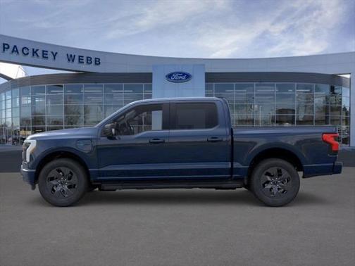 2025 Ford F-150 Lightning Flash