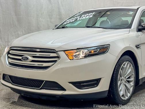 2017 Ford Taurus Limited